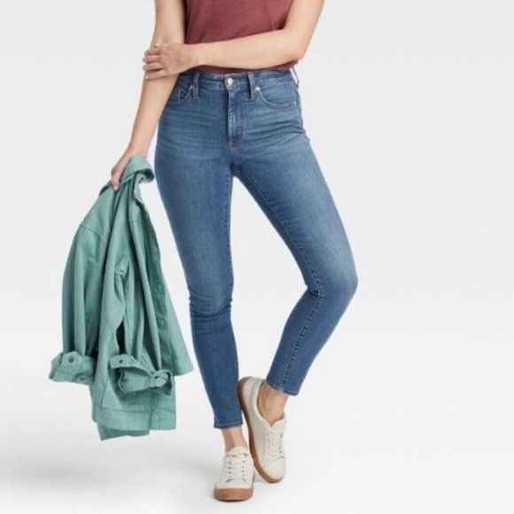 Universal Thread Denim - Universal Thread dark blue high rise skinny denim jeans Size 6 /28 waist